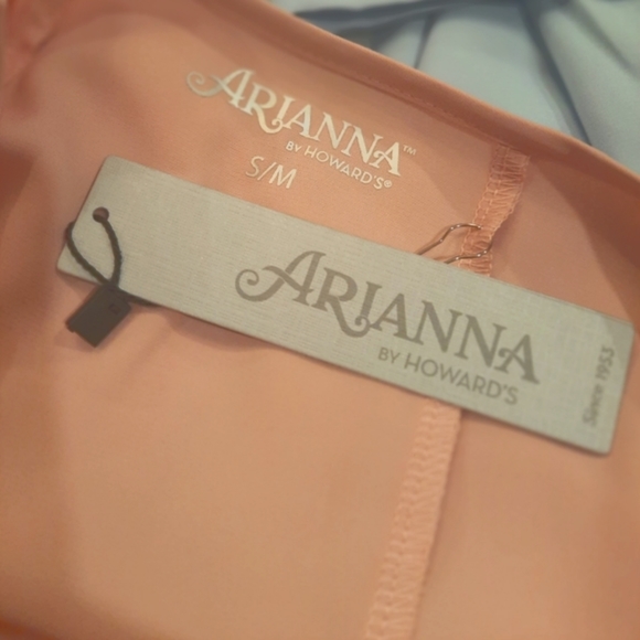 Arianna Raglan Ruffle Sleeve Blouse - Beautiful Salmon Shade- Woman's Size Small - Picture 8 of 9